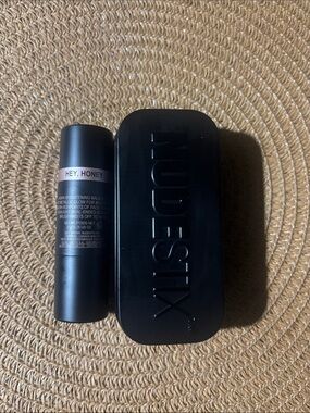 NUDESTIX Glow in Hey Honey. Face Lip Eye NEVER USED
